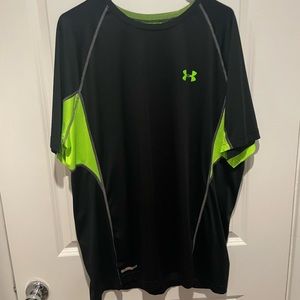 Preowned men’s under armor T-shirt 3X